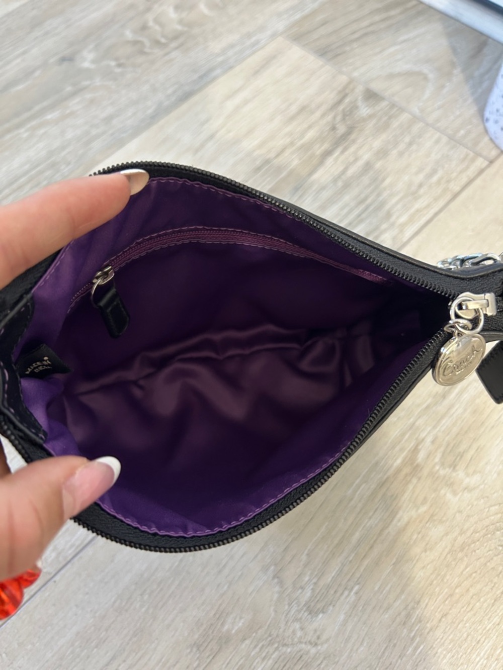 Coach Vintage Black Leather Shoulder Bag with Silver Chain Strap and Charm - Picture 8 of 10